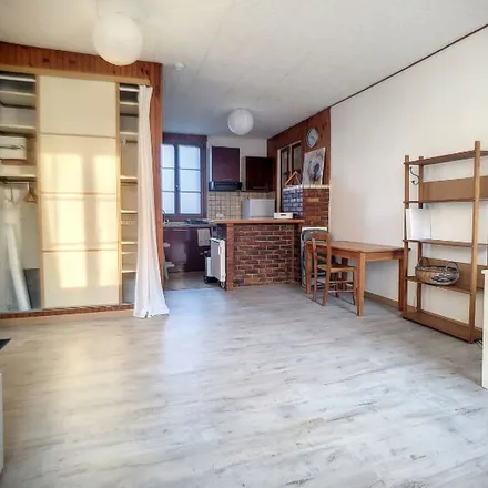 Rent this 1 bed apartment on Rue de la Libération in 91150 Morigny-Champigny, France