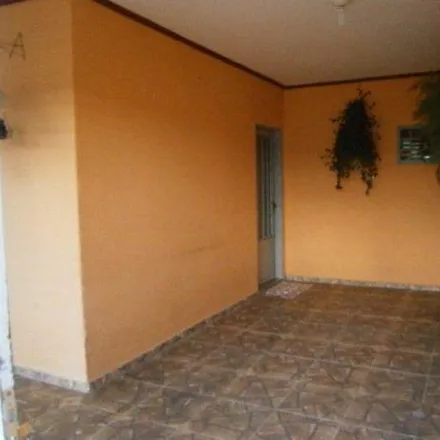 Buy this 3 bed house on Rua Professor Julio Bruno in Arnon de Melo (São Carlos V), São Carlos - SP