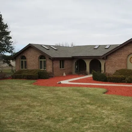 Buy this 6 bed house on 12288 Cooney Drive in McHenry County, IL 60098