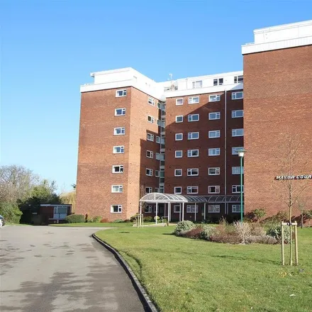 Rent this 2 bed apartment on Manor Court in York Walk, Royal Leamington Spa