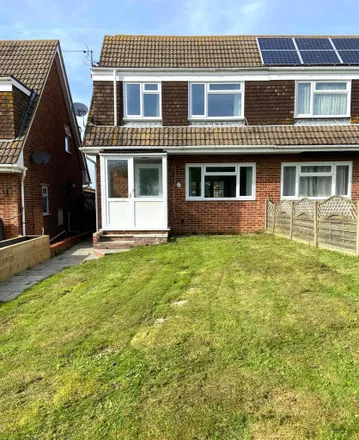 Image 1 - 30 Anthony Crescent, Seasalter, CT5 4TS, United Kingdom - Duplex for rent