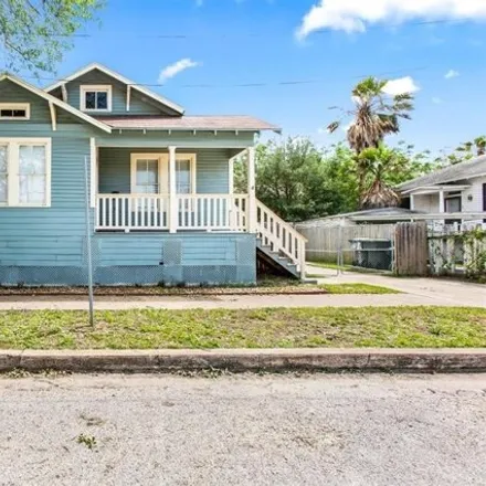 Buy this 3 bed house on 1519 37th Street in Galveston, TX 77550