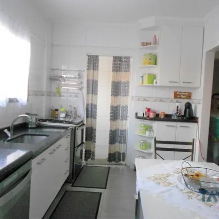 Buy this 3 bed apartment on Rua Doutor Jorge Veiga 163 in Vila Carrão, São Paulo - SP