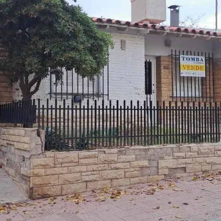 Buy this 2 bed house on Capitán Candelaria 1199 in Villa Hipódromo, 5547 Distrito Ciudad de Godoy Cruz