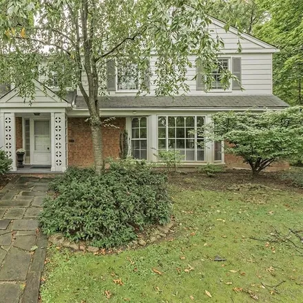 Image 1 - 16310 Parkland Drive, Shaker Heights, OH 44120, USA - House for sale