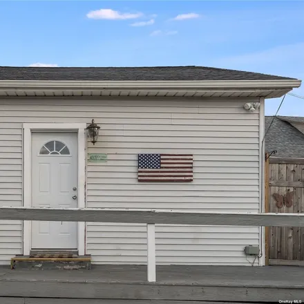 Rent this 1 bed house on 437 Fire Island Avenue in Village of Babylon, NY 11702