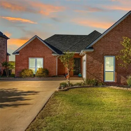 Rent this 3 bed house on 3408 Preston Club Drive in Sherman, TX 75092