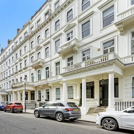 Rent this 3 bed apartment on 14 Petersham Mews in London, SW7 5NR