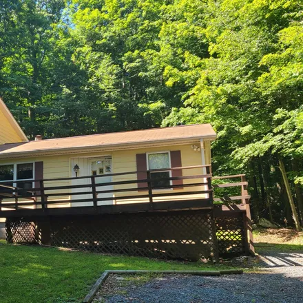 Buy this 4 bed house on 95 Playground Trail in Paupack Township, PA 18428