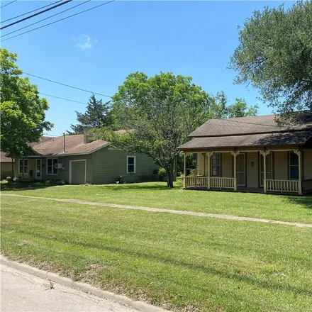 Buy this 2 bed house on 516 South McKinney Street in Mexia, TX 76667
