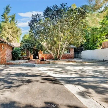 Image 3 - 6098 Shirley Avenue, Los Angeles, CA 91356, USA - House for sale