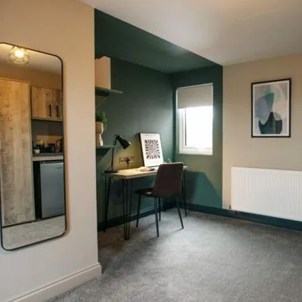 Image 4 - Euclid Street, Swindon, SN1 2FA, United Kingdom - Room for rent