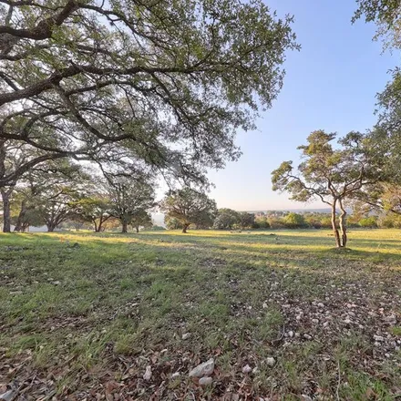 Buy this studio house on 101 Oak Hampton Trail West in Kerr County, TX 78025