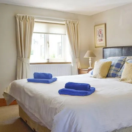Rent this 4 bed duplex on Honddu Isaf in LD3 9PT, United Kingdom