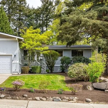 Buy this 3 bed house on 8518 172nd Avenue Northeast in Redmond, WA 98052