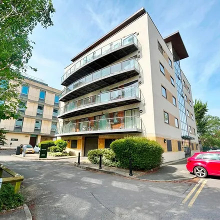 Rent this 1 bed apartment on St James North in Saint James Square, Cheltenham