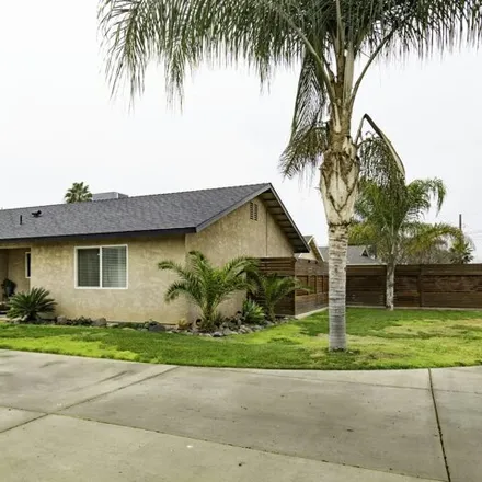 Buy this 3 bed house on 15884 Jasmine Avenue in Ivanhoe, Tulare County