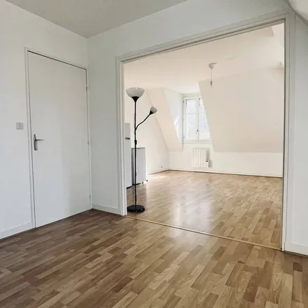 Image 7 - 1 Rue Fernand Rabier, 45000 Orléans, France - Apartment for rent