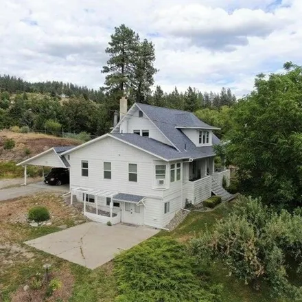Buy this 5 bed house on 176 East 6th Avenue in Colville, WA 99114