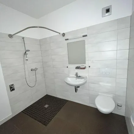 Rent this 2 bed apartment on Service-WOHNEN-Kregelstraße in Kregelstraße 18, 04317 Leipzig