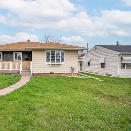 Buy this 3 bed house on 1577 North 58th Street in Superior, WI 54880