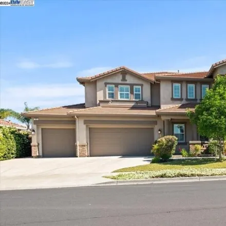 Buy this 6 bed house on 522 Yelland Way in Brentwood, CA 94513