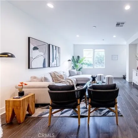 Image 1 - 5134 Melrose Ave, Los Angeles, California, 90038 - House for sale