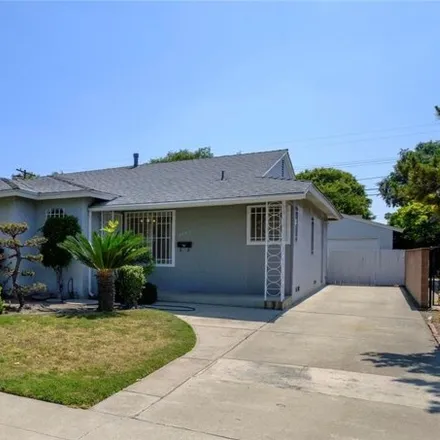 Buy this 2 bed house on 3840 S Norton Ave in Los Angeles, California