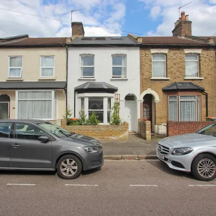 Rent this 4 bed townhouse on 81 St. James' Road in London, E15 1RN