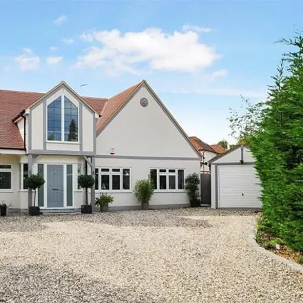 Buy this 6 bed house on Weston Close in Hutton, CM13 2PR