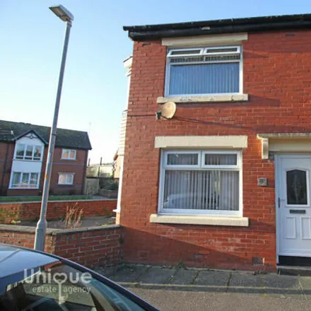 Buy this 1 bed townhouse on Hatfield Avenue in Fleetwood, FY7 6UL