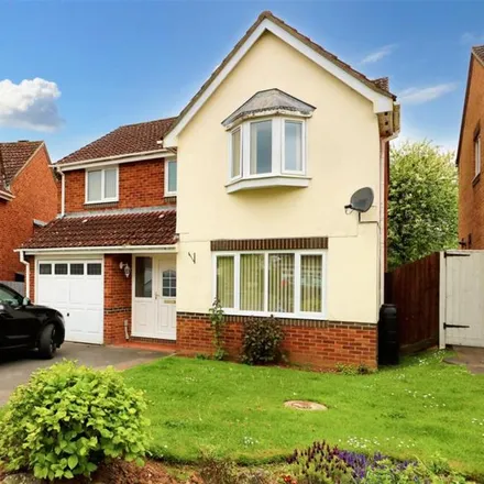 Rent this 4 bed house on 56 Farriers Green in Taunton, TA2 8PR