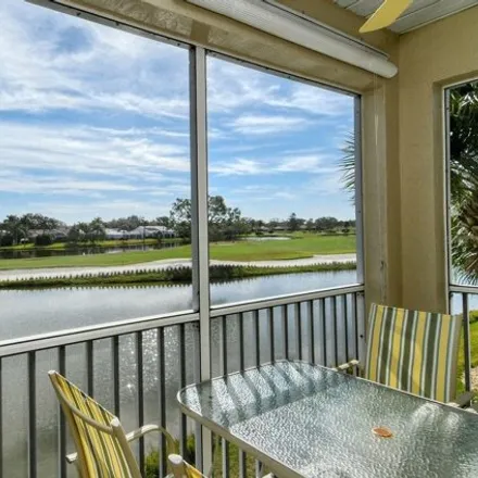 Buy this 2 bed condo on 979 Woodbridge Drive in Plantation, Sarasota County