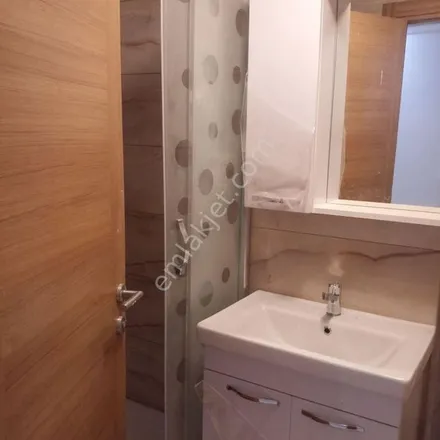 Rent this 2 bed apartment on Sırt Sokağı in 34760 Ümraniye, Turkey