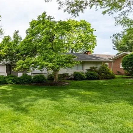 Buy this 3 bed house on 24427 South Woodland Road in Beachwood, OH 44122