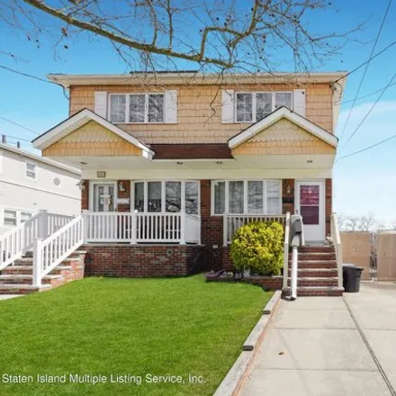 Buy this 3 bed house on 89 Cranford Street in New York, NY 10308