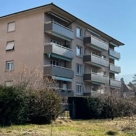 Rent this 4 bed apartment on Avenue de Bel-Air 115 in 1814 La Tour-de-Peilz, Switzerland