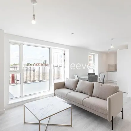 Rent this 1 bed apartment on Western Avenue in London, W3 7AY