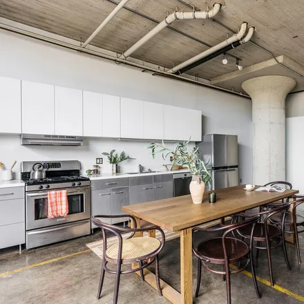 Image 8 - Toy Factory Lofts, 1855 Industrial Street, Los Angeles, CA 90021, USA - Loft for sale