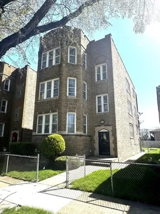Buy this 6 bed house on 9137 South Harper Avenue in Chicago, IL 60619