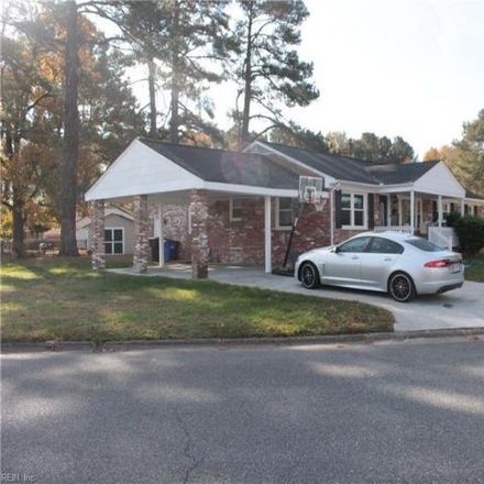 Rent this 4 bed house on 1015 Robinson Road in Portsmouth, VA 23701