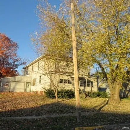 Buy this 4 bed house on 124 North Maple Street in Roodhouse, Greene County