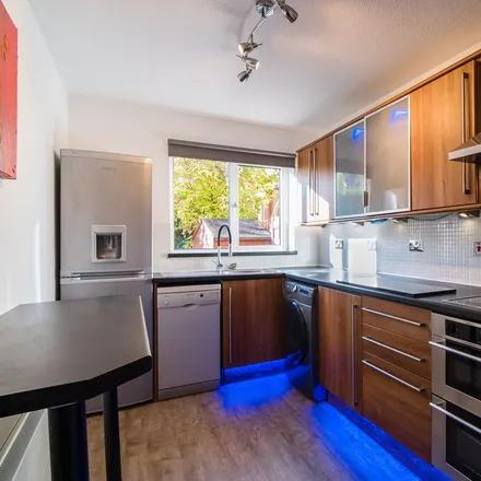 Rent this 2 bed apartment on Westbrooke Court in Bristol, BS1 6XE