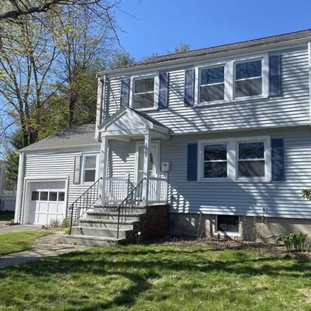 Buy this 3 bed house on 1567 Great Plain Avenue in Needham, MA 02457