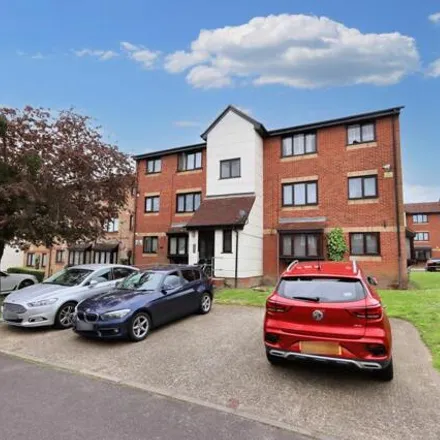 Buy this studio apartment on 184 Magpie Close in Carterhatch, London