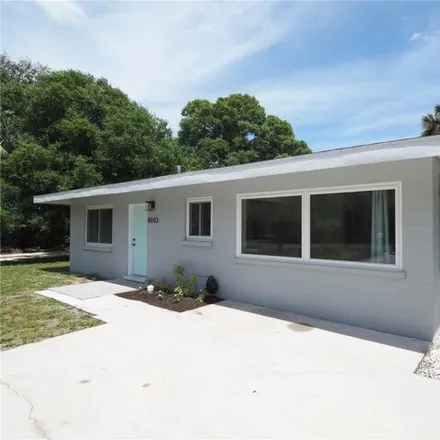 Rent this 2 bed house on 3315 Leesburg Lane in Sarasota County, FL 34231