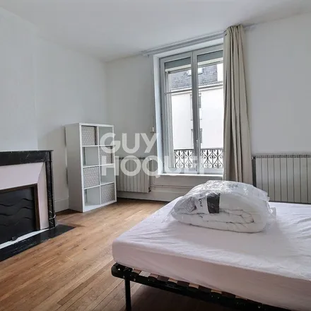 Image 2 - 43 Rue du Faubourg des Trois Maisons, 54000 Nancy, France - Apartment for rent