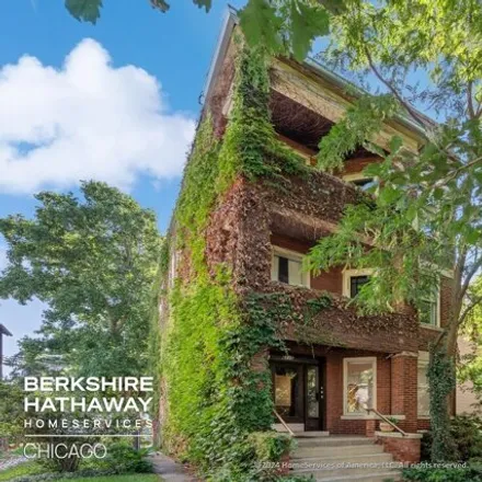 Image 2 - 6115 North Hermitage Avenue, Chicago, IL 60660, USA - House for sale