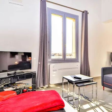 Rent this 3 bed apartment on 30700 Uzès