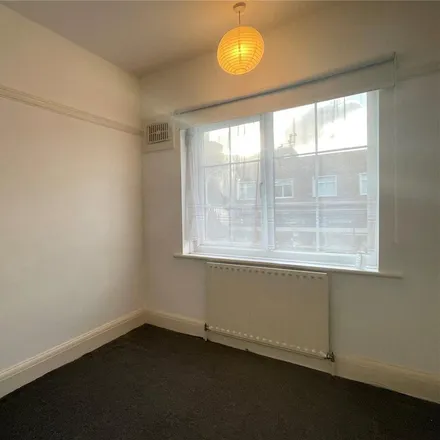 Image 6 - Felicity Hat Hire, 93 Station Road, London, BR4 0PX, United Kingdom - Apartment for rent
